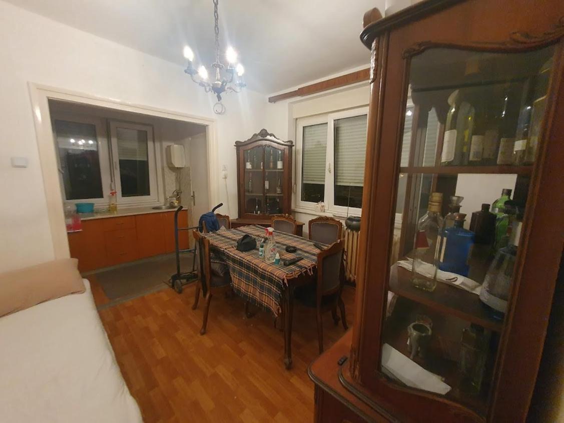 Apartamento Nikola Hram Belgrado Exterior foto